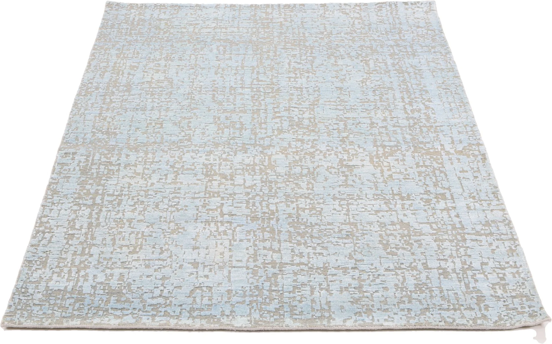 Indian Rug — hand-knotted, 132 × 188 cm