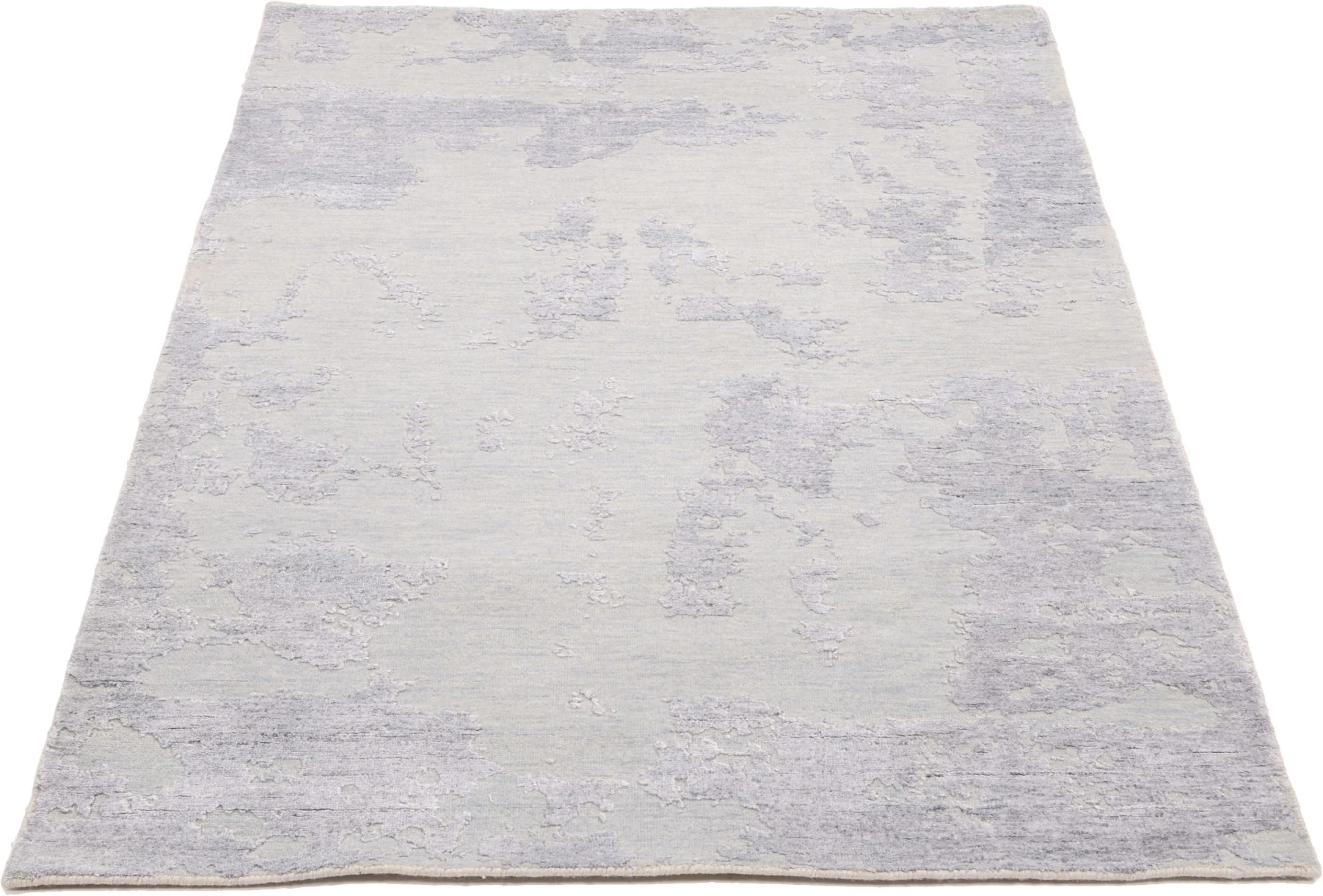 Hand-Knotted Silk Indian Rug, 123 × 195 cm