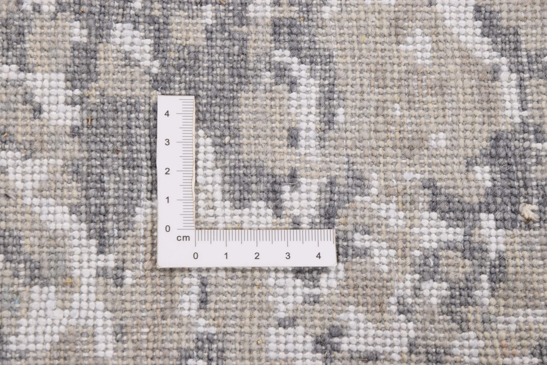 Indian Rug 76 × 364 cm, hand-knotted
