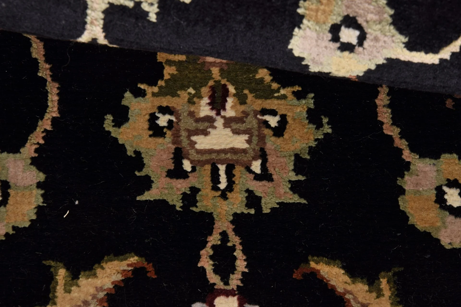 Tabriz Indian Rug — hand-knotted, 83 × 305 cm