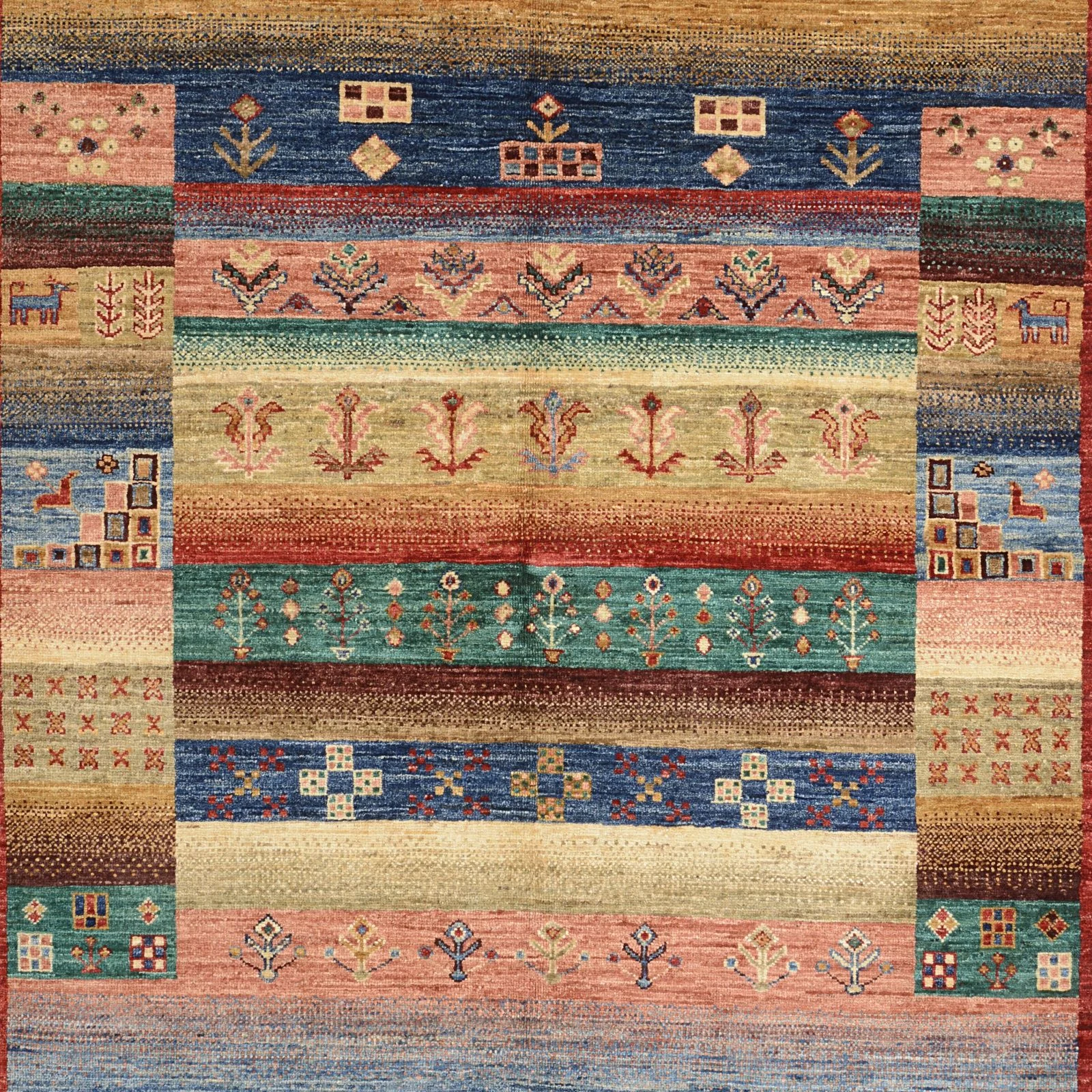 Hand-Knotted Wool Samarkand Pakistani Rug, 125 × 167 cm