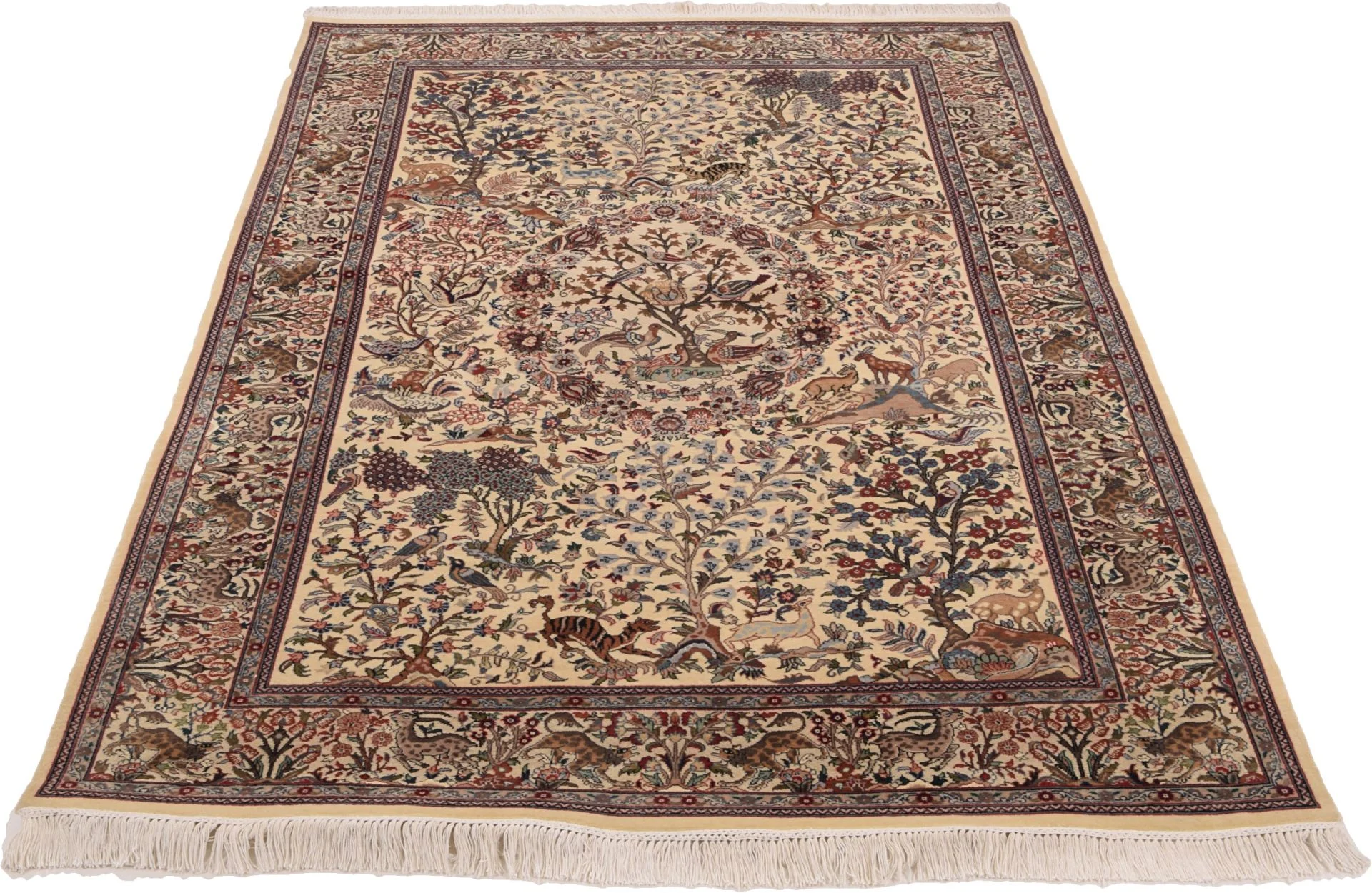 Isfahan Pakistani Rug 137 × 213 cm, Wool, hand-knotted