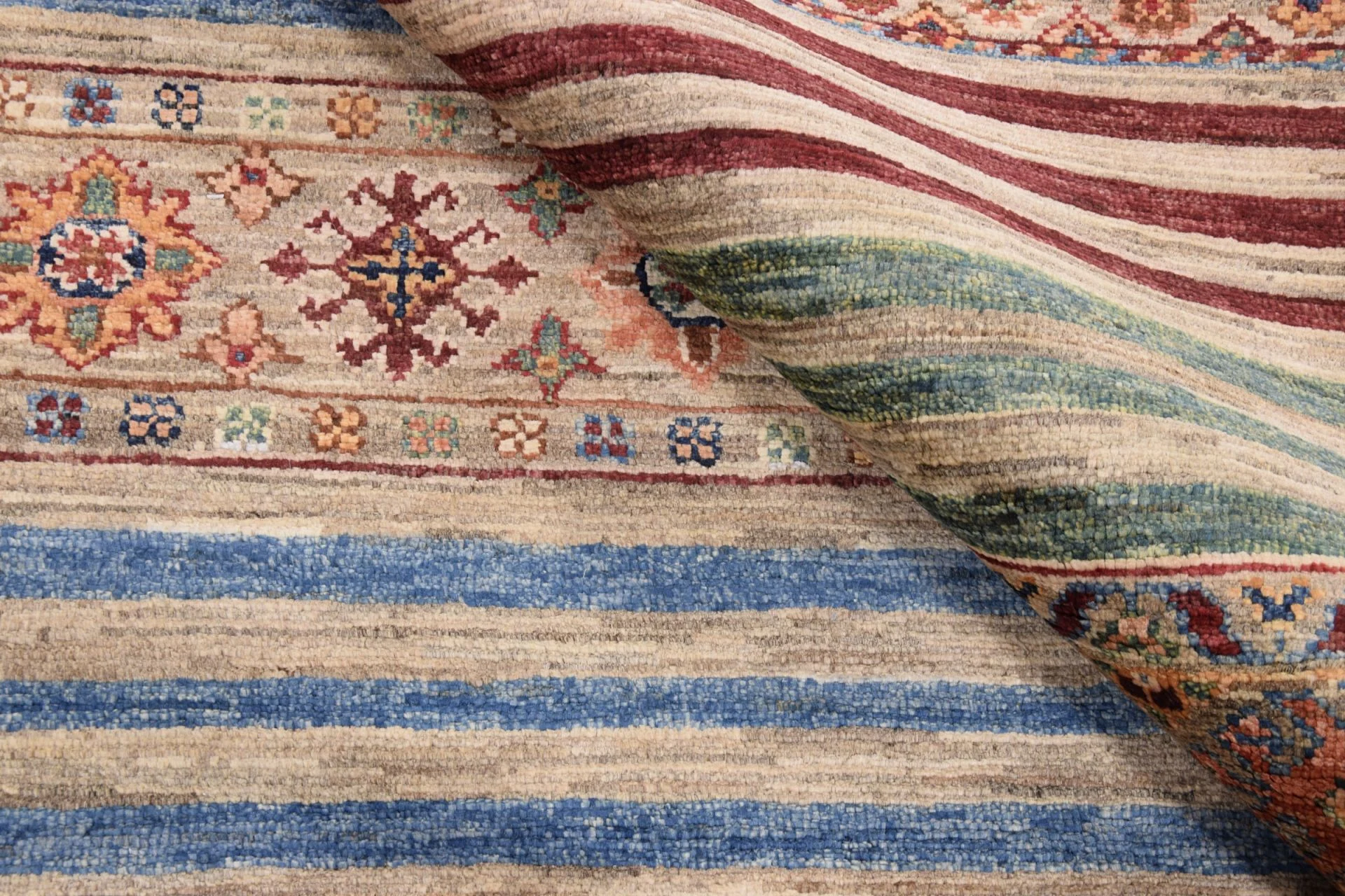Samarkand Pakistani Rug 171 × 246 cm, Wool, hand-knotted