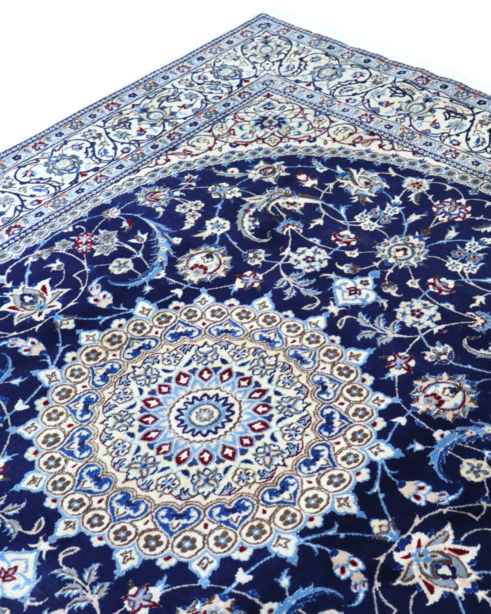 Nain Persian Rug — hand-knotted, 255 × 199 cm, Wool & Silk