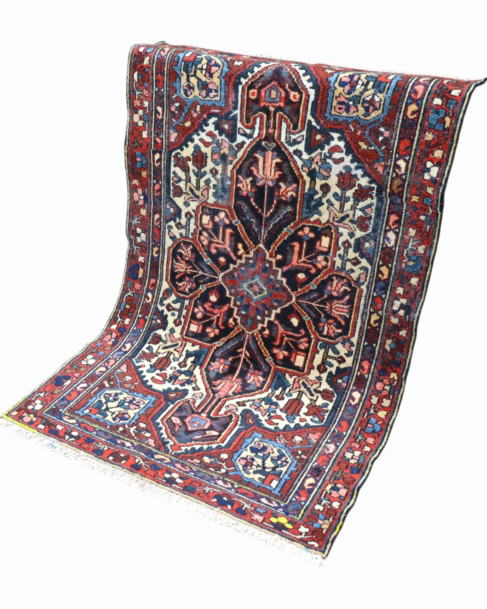 Hand-Knotted Wool Bakhtiari Persian Rug, 185 × 117 cm