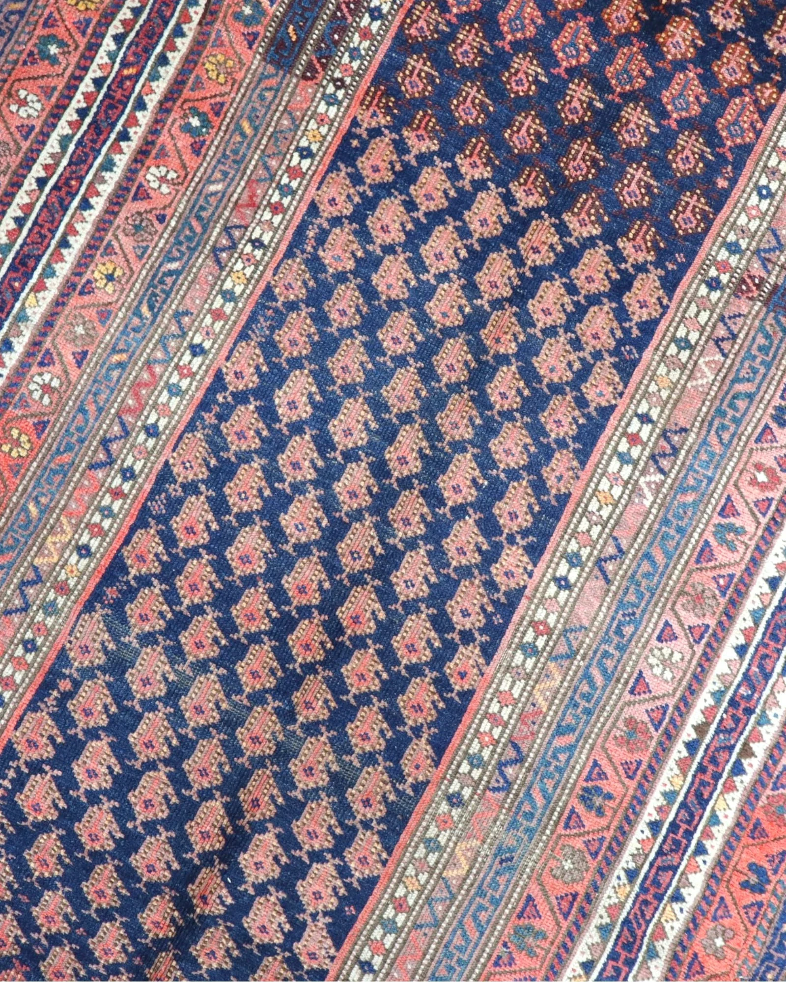Persian Rug 282 × 120 cm, Wool, hand-knotted