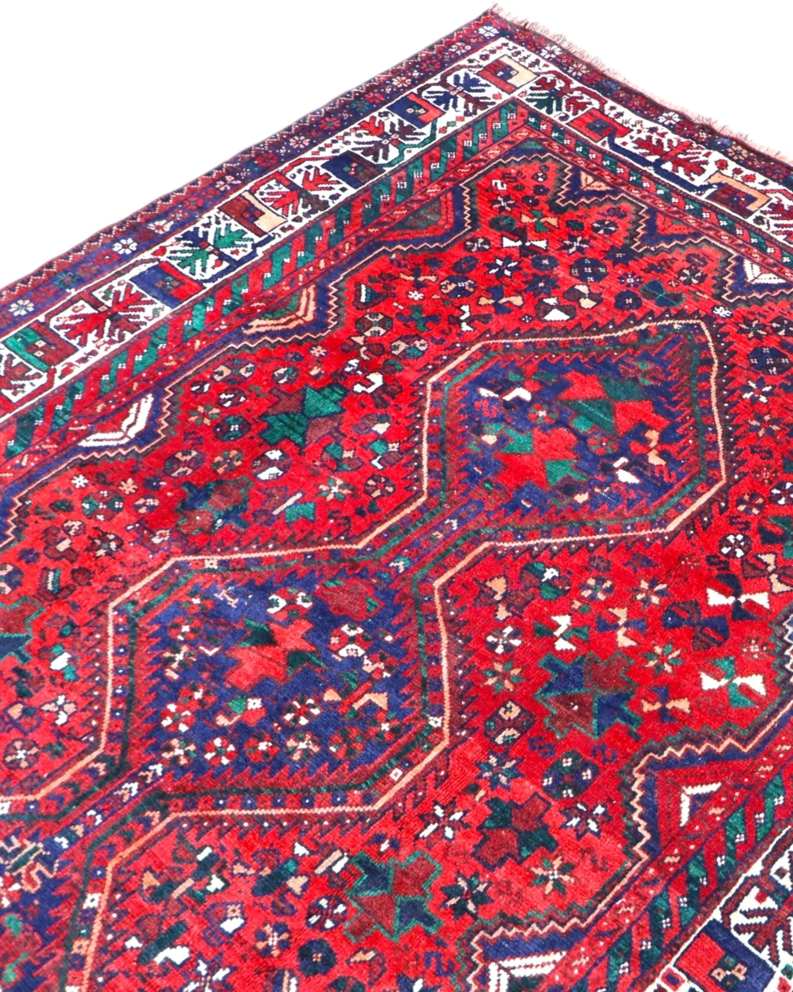 Shiraz Persian Rug — hand-knotted, 217 × 168 cm, Wool