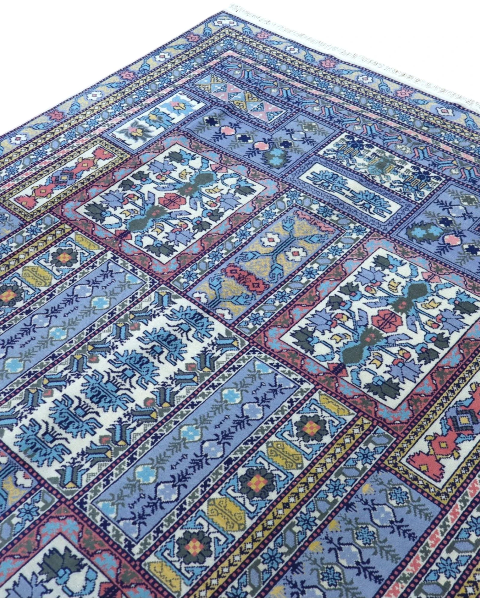 Ardebil Persian Rug 270 × 200 cm, Wool, hand-knotted