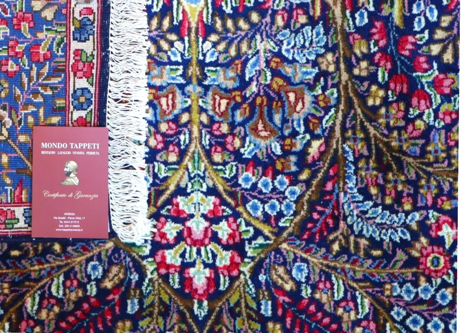 Kerman Persian Rug 247 × 153 cm, Wool, hand-knotted