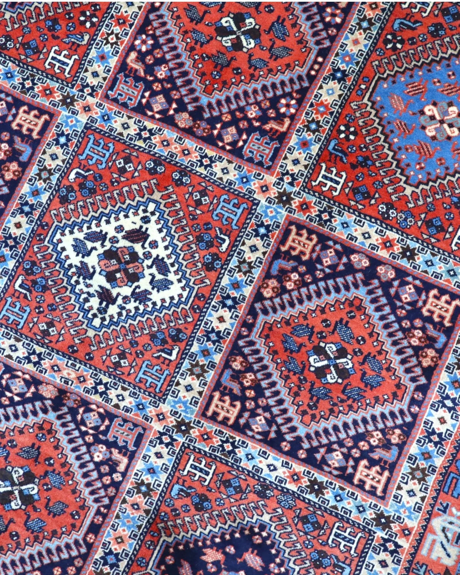 Persian Rug 253 × 160 cm, Wool, hand-knotted