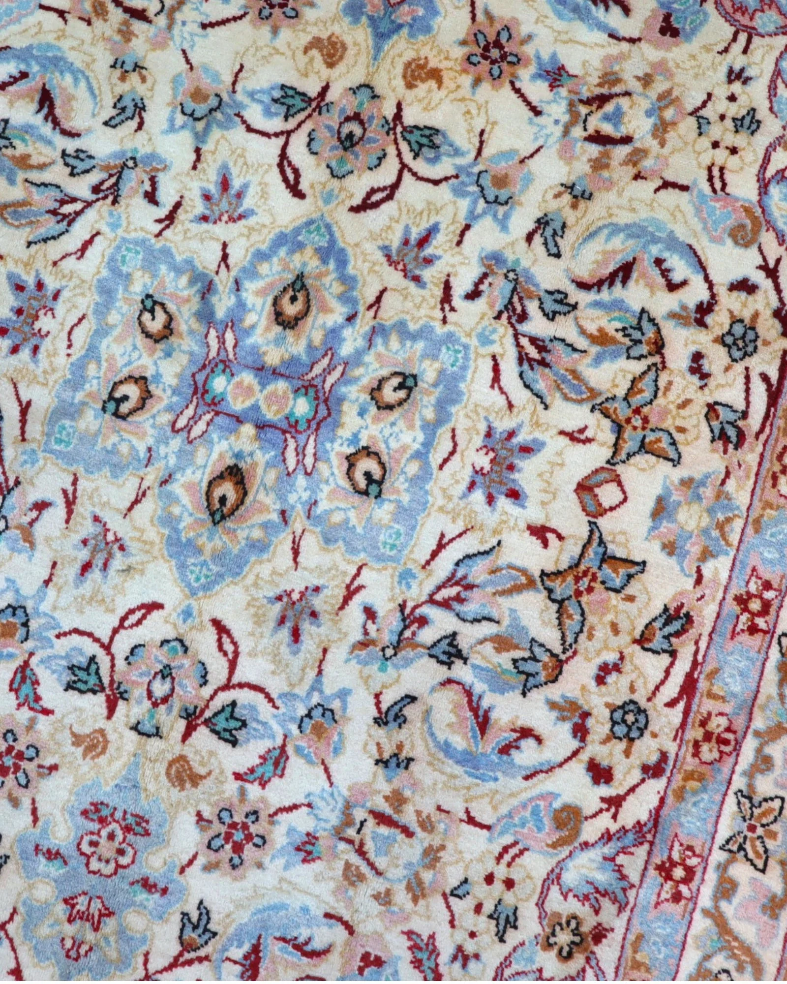 Isfahan Persian Rug — hand-knotted, 230 × 141 cm, Wool & Silk