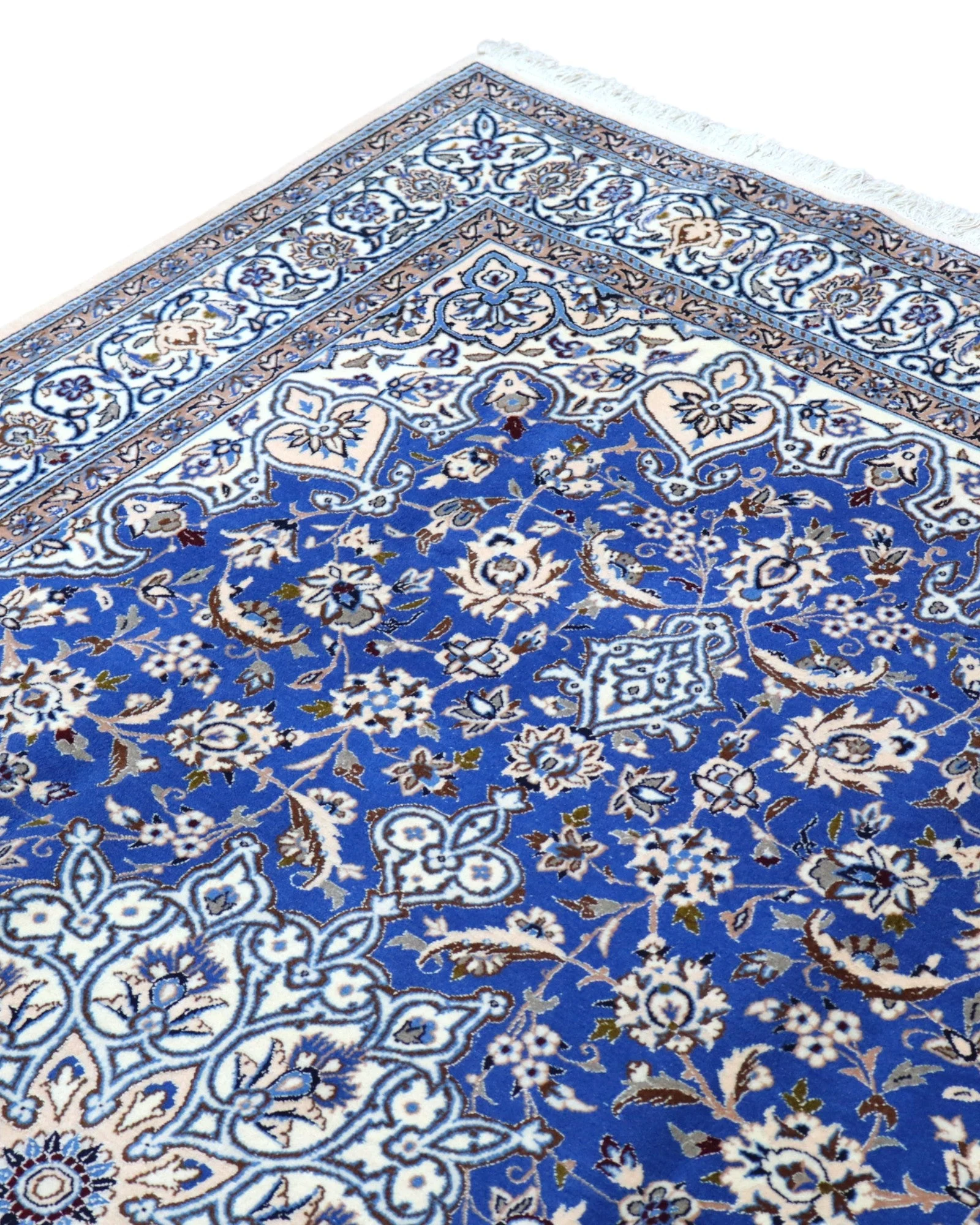 Nain Persian Rug — hand-knotted, 217 × 176 cm, Wool & Silk
