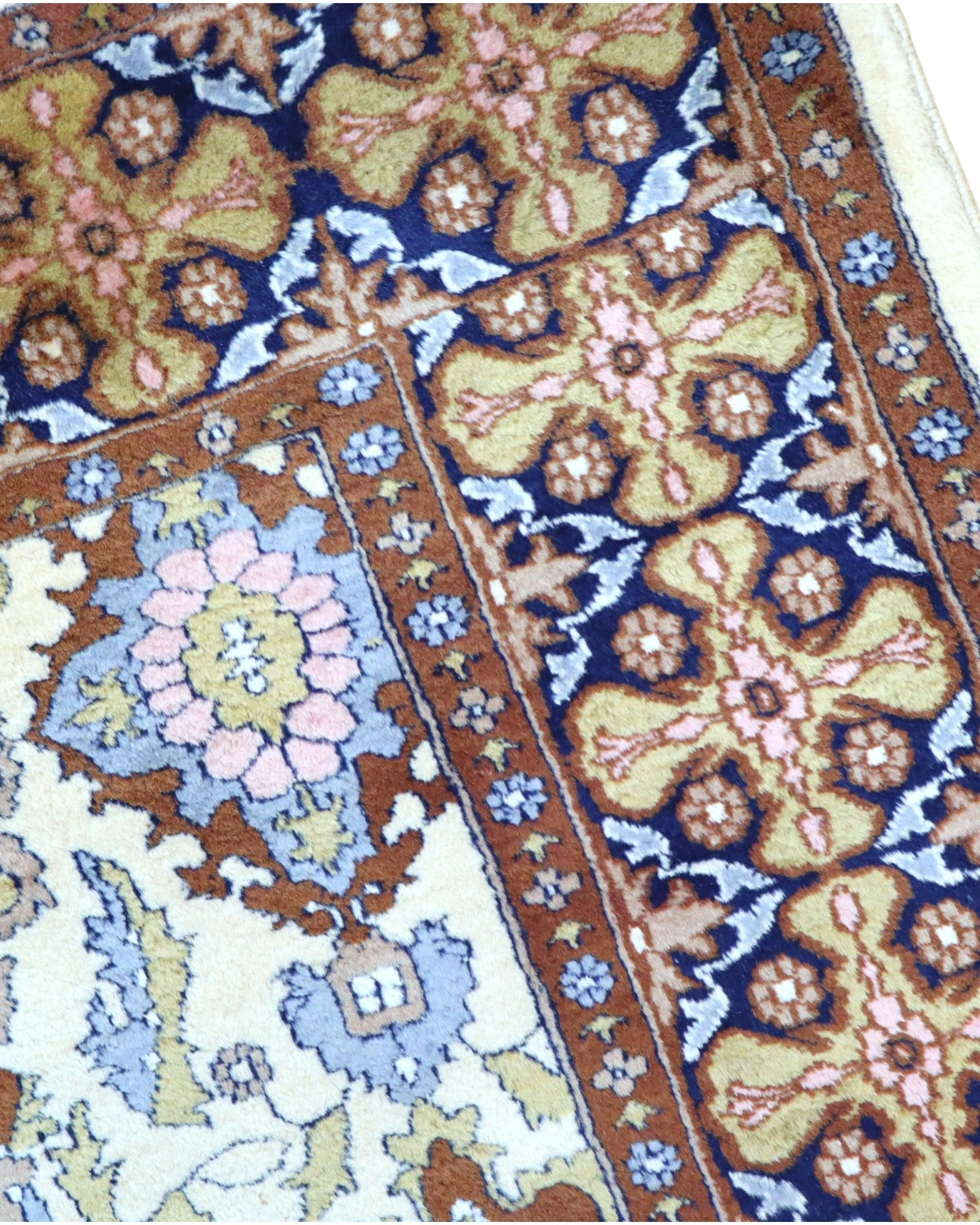 Hand-Knotted Wool & Silk Kashmir Oriental Rug, 159 × 130 cm