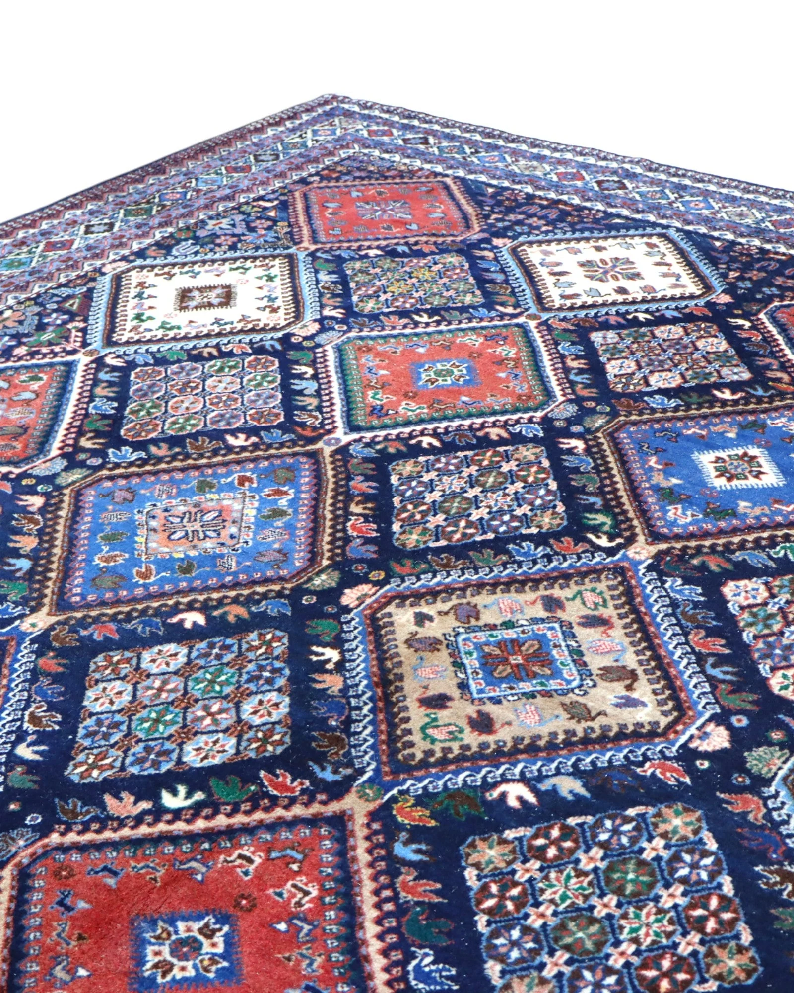 Persian Rug 268 × 244 cm, Wool, hand-knotted