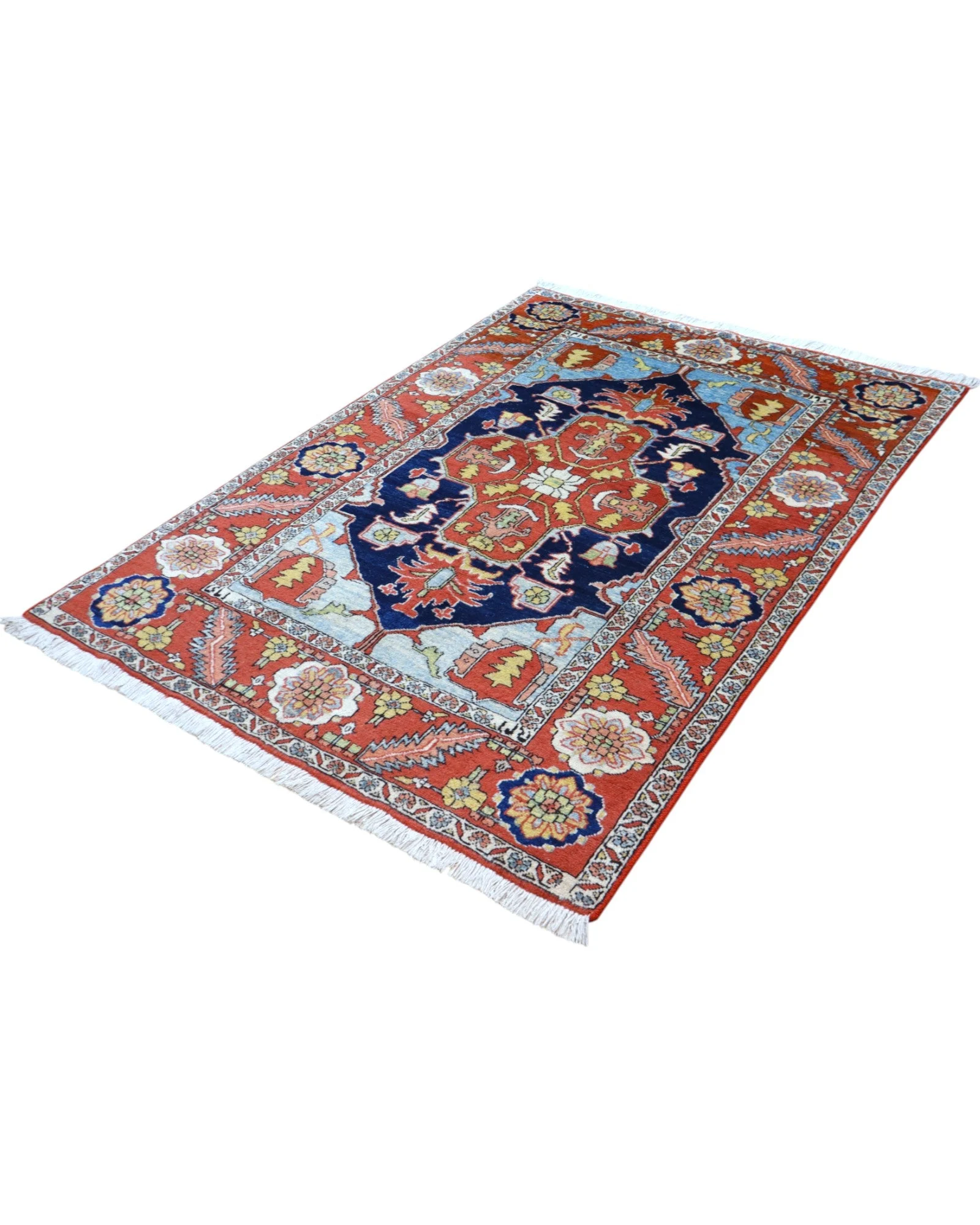 Hand-Knotted Wool Heriz Persian Rug, 205 × 150 cm