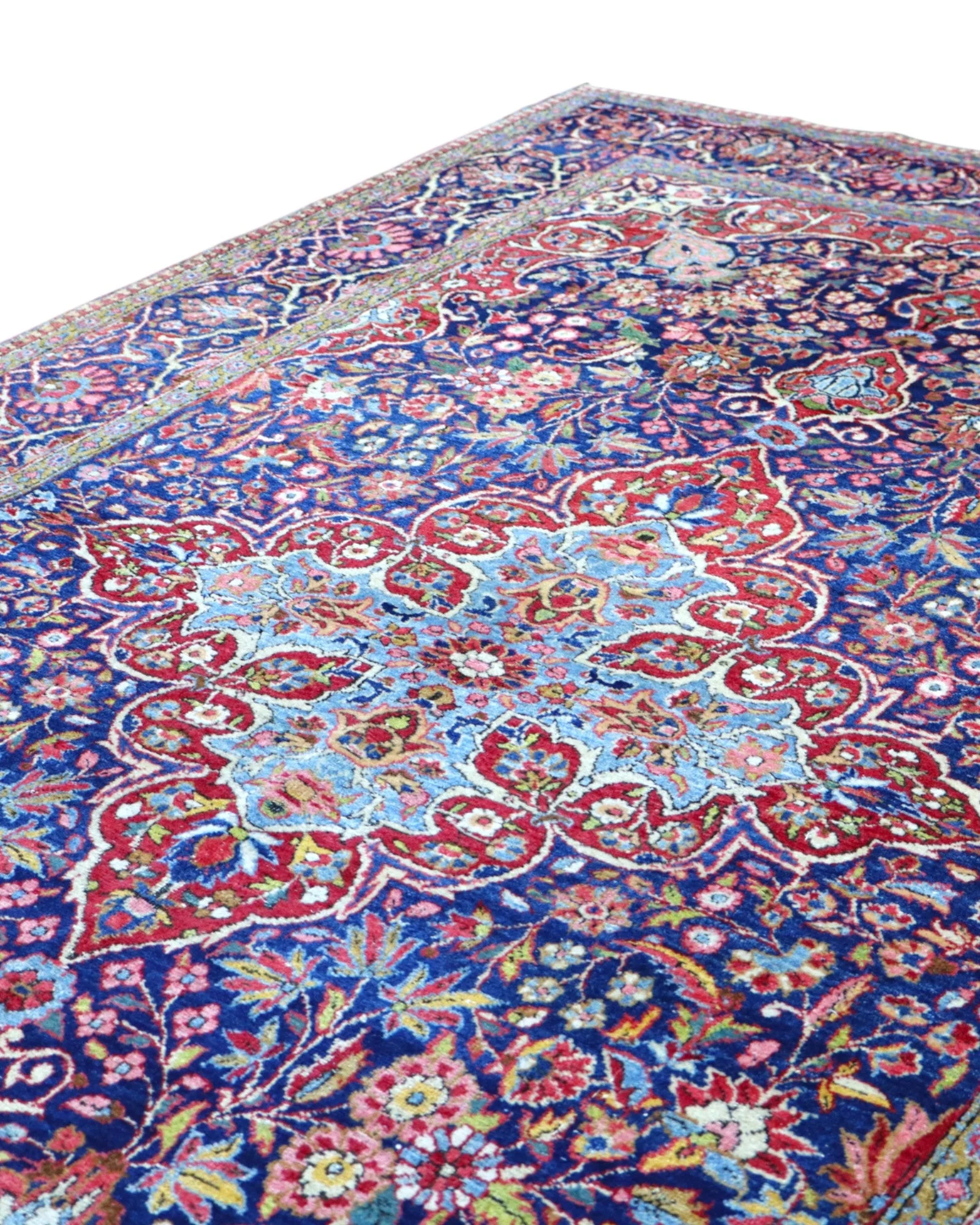 Hand-Knotted Wool Kashan Persian Rug, 212 × 133 cm