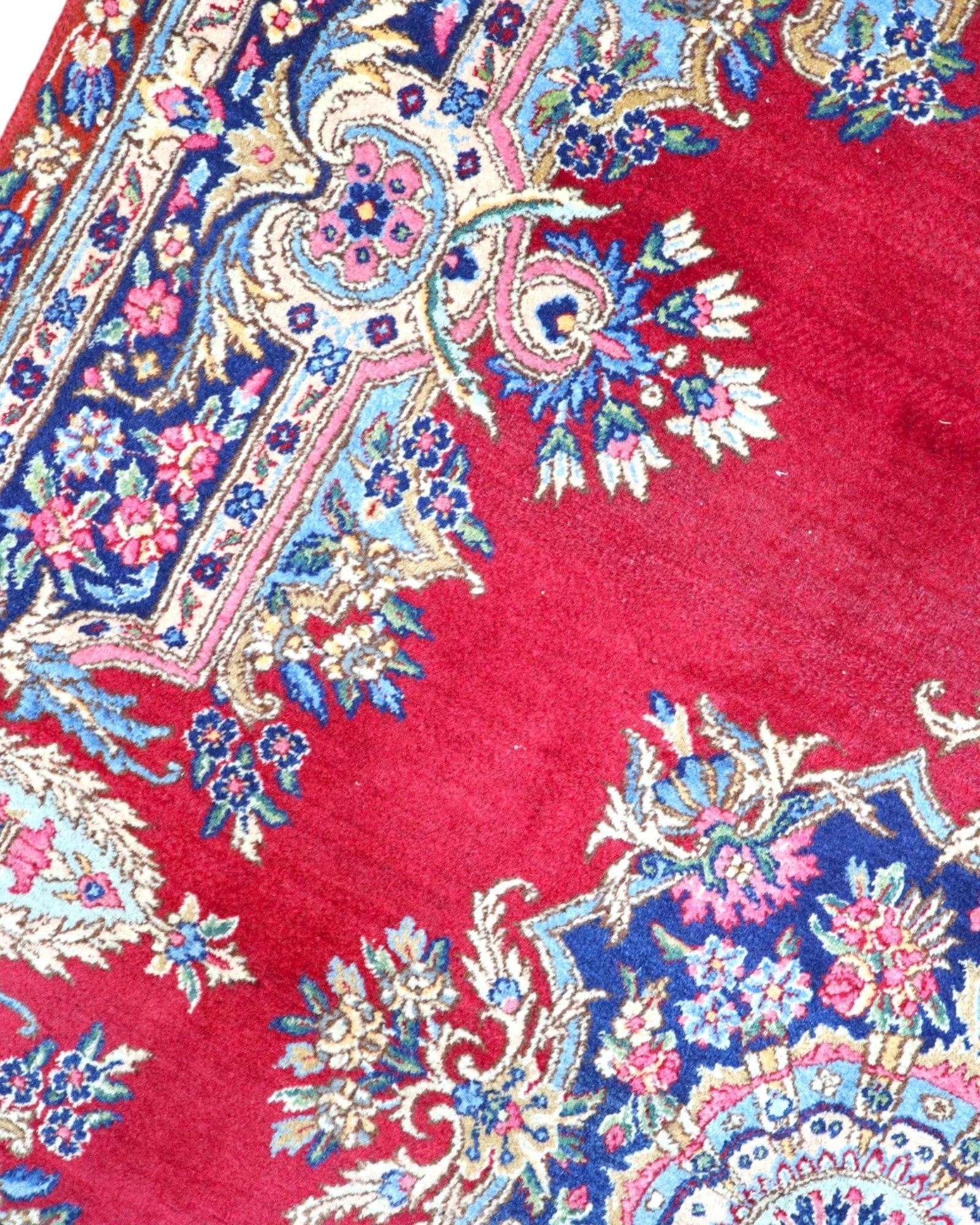 Kerman Persian Rug 227 × 140 cm, Wool, hand-knotted