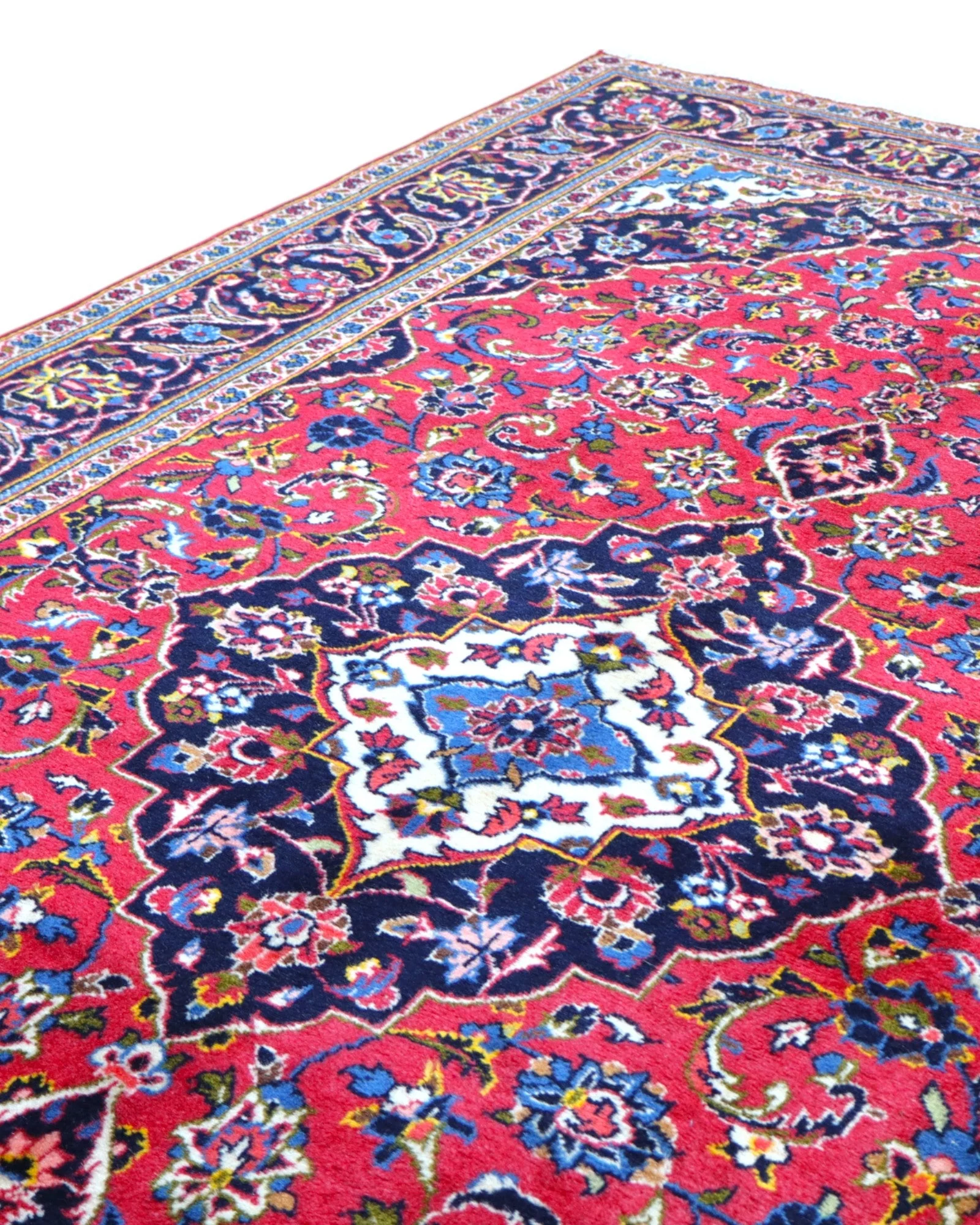 perserteppich-kashan-230-x-143-cm-schurwolle-handgeknupft-floral-27 Hand-Knotted Wool Kashan Persian Rug, 230 × 143 cm