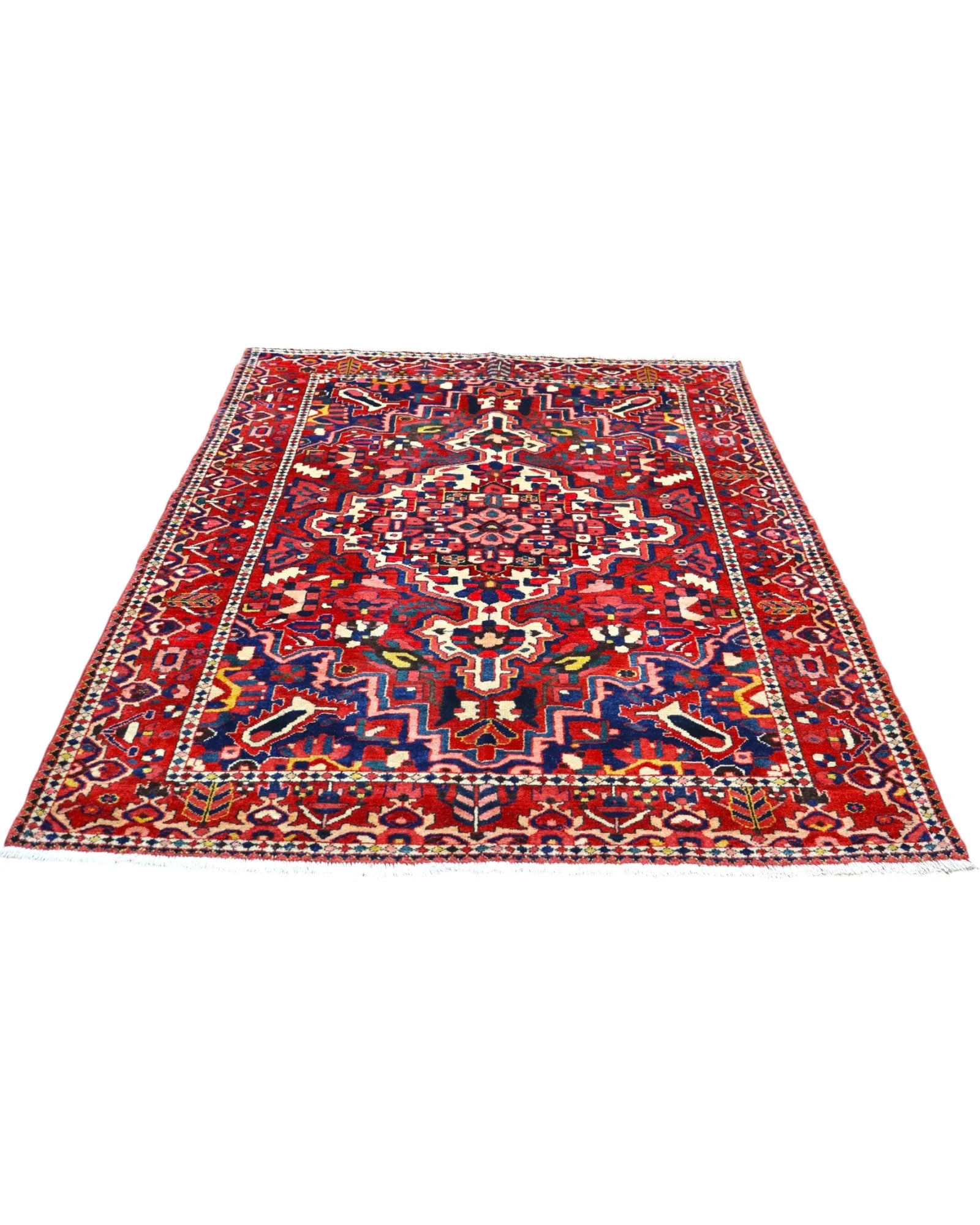 Bakhtiari Persian Rug 217 × 155 cm, Wool, hand-knotted