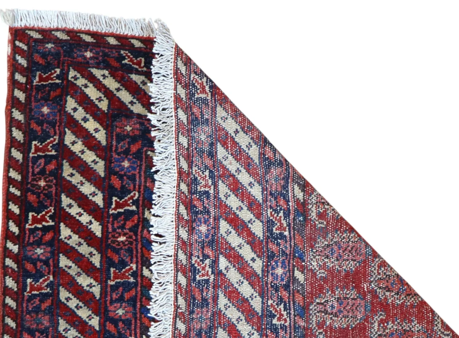 Hand-Knotted Wool Bakhtiari Persian Rug, 322 × 85 cm