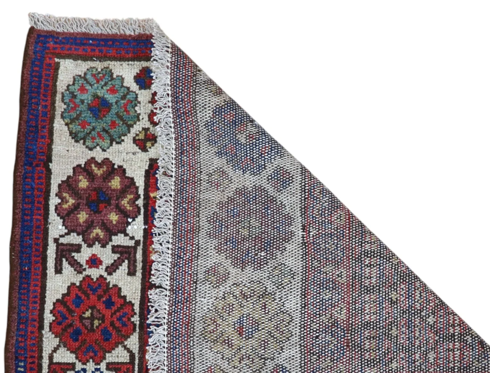 Hand-Knotted Wool Bakhtiari Persian Rug, 267 × 90 cm