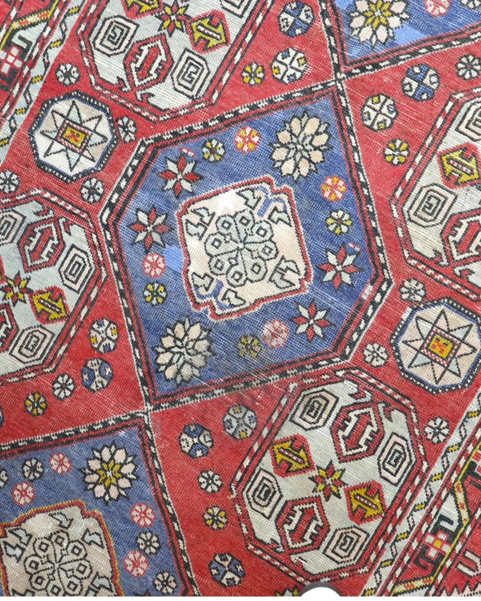 orientteppich-kaukasus-222-x-125-cm-schurwolle-handgeknupft-19 Hand-Knotted Wool Turkish Rug, 222 × 125 cm