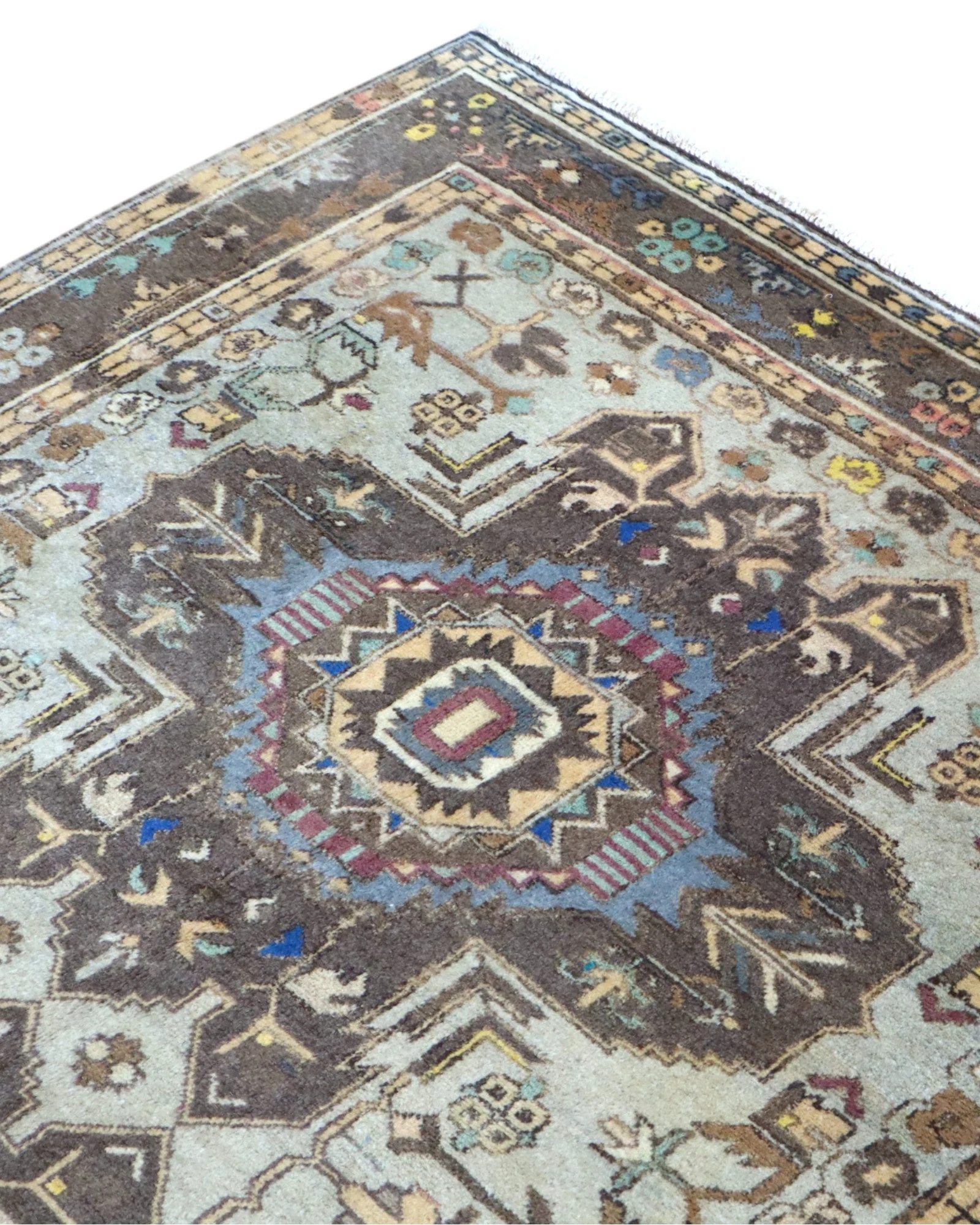Ziegler Afghan Rug — hand-knotted, 175 × 210 cm, Wool
