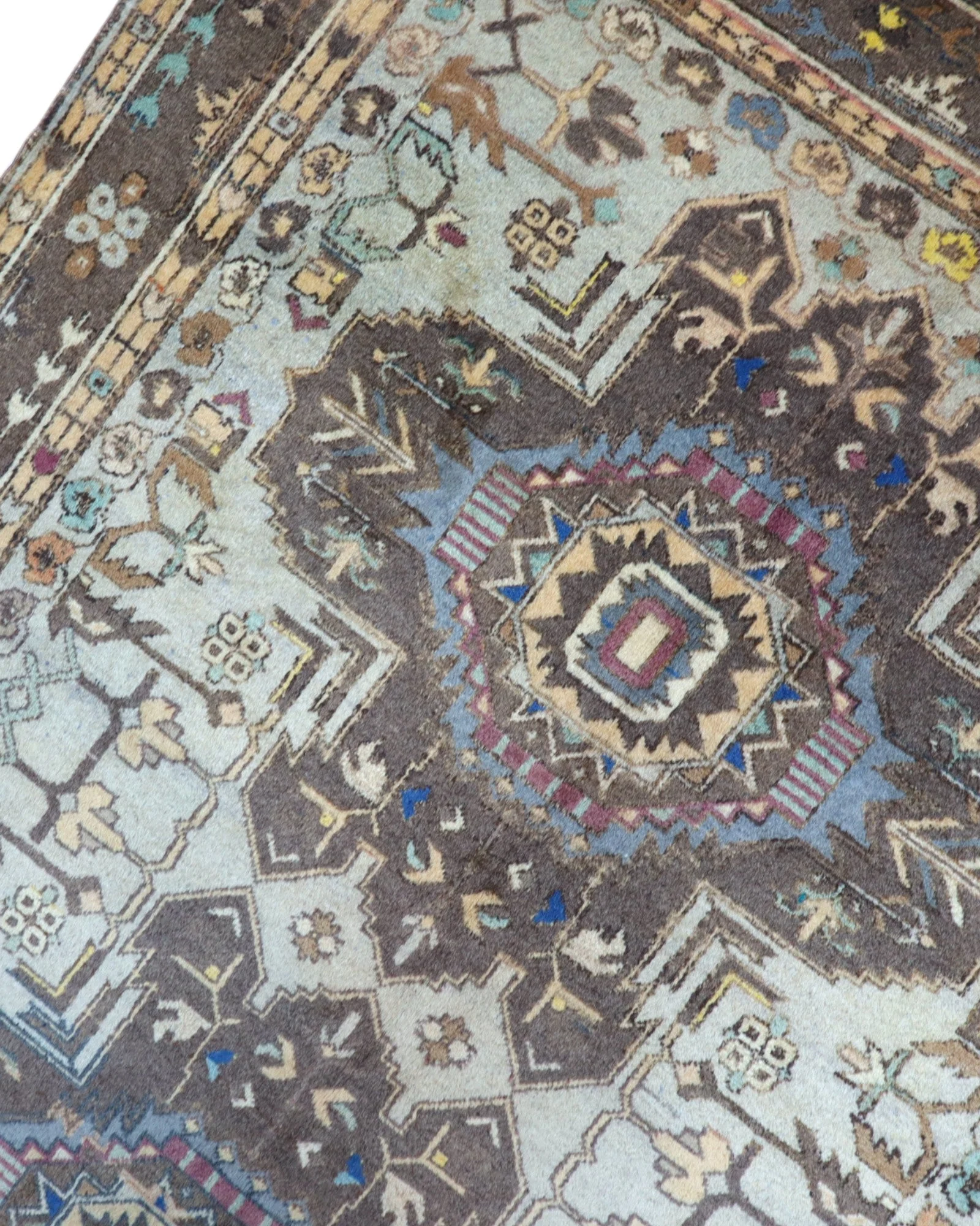 Ziegler Afghan Rug — hand-knotted, 175 × 210 cm, Wool