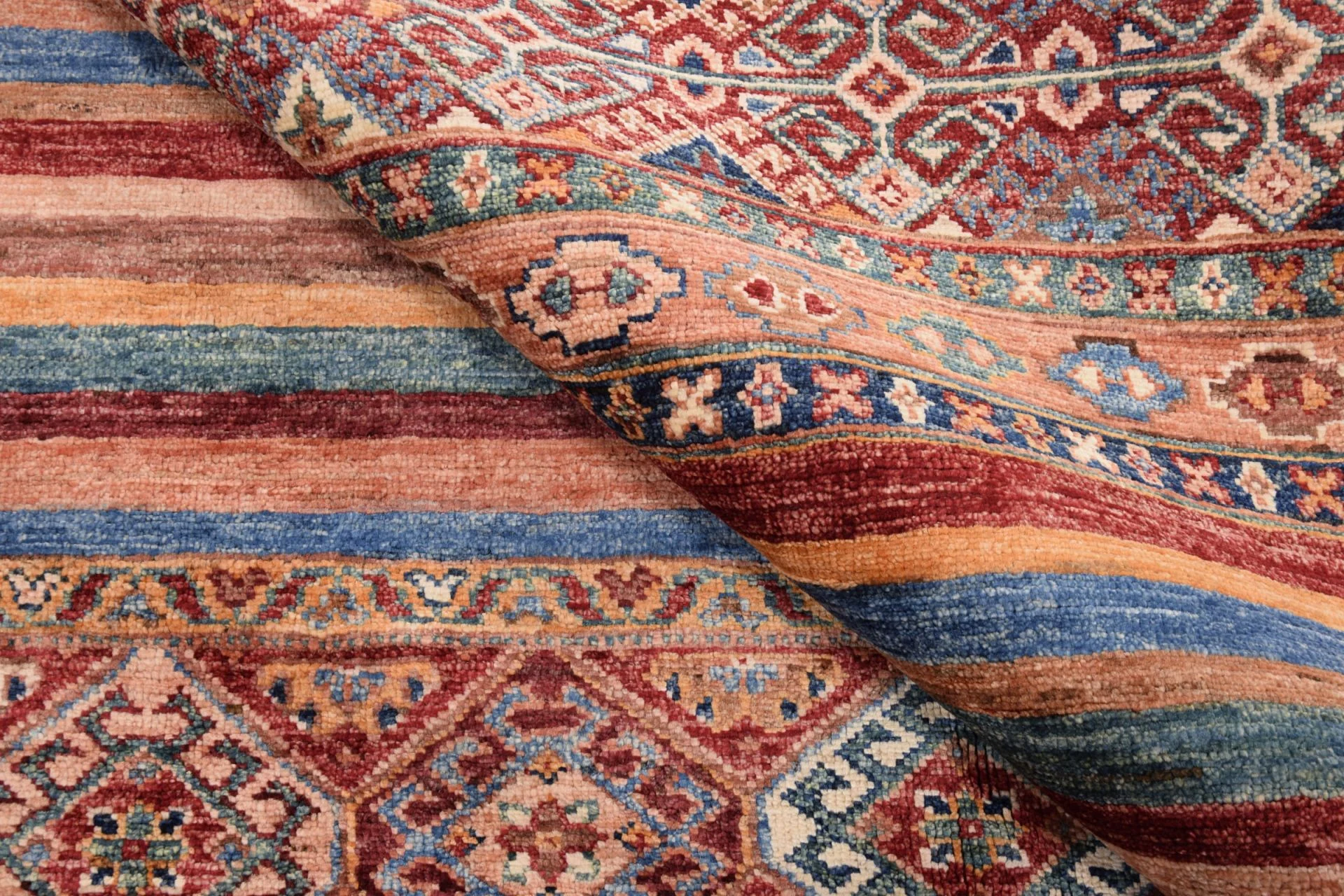 Hand-Knotted Wool Samarkand Pakistani Rug, 172 × 239 cm