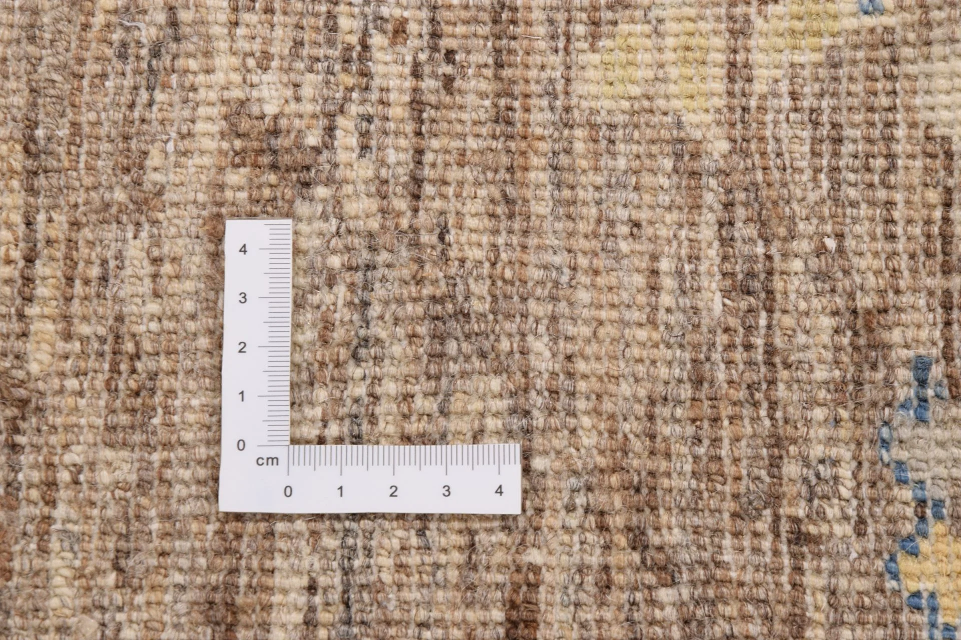 Hand-Knotted Wool Samarkand Pakistani Rug, 151 × 204 cm