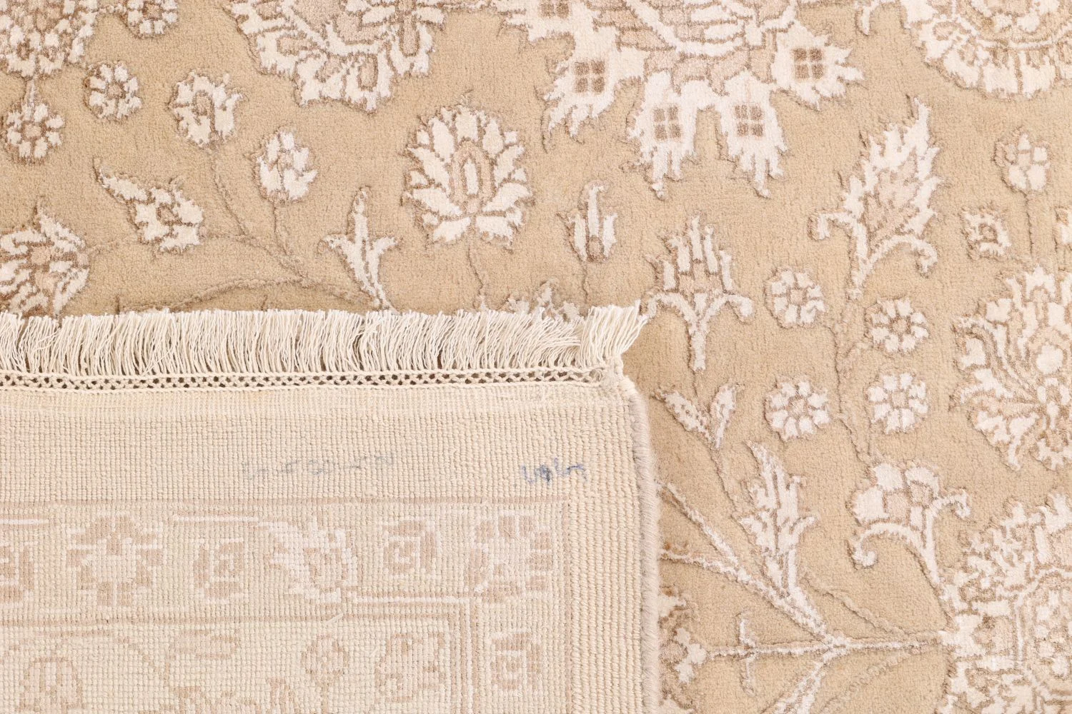 Indian Rug — hand-knotted, 170 × 234 cm, Wool