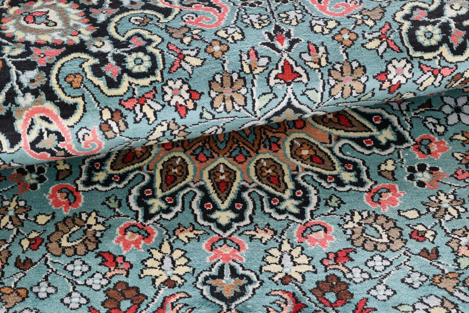 Hand-Knotted Wool Indian Rug, 189 × 126 cm