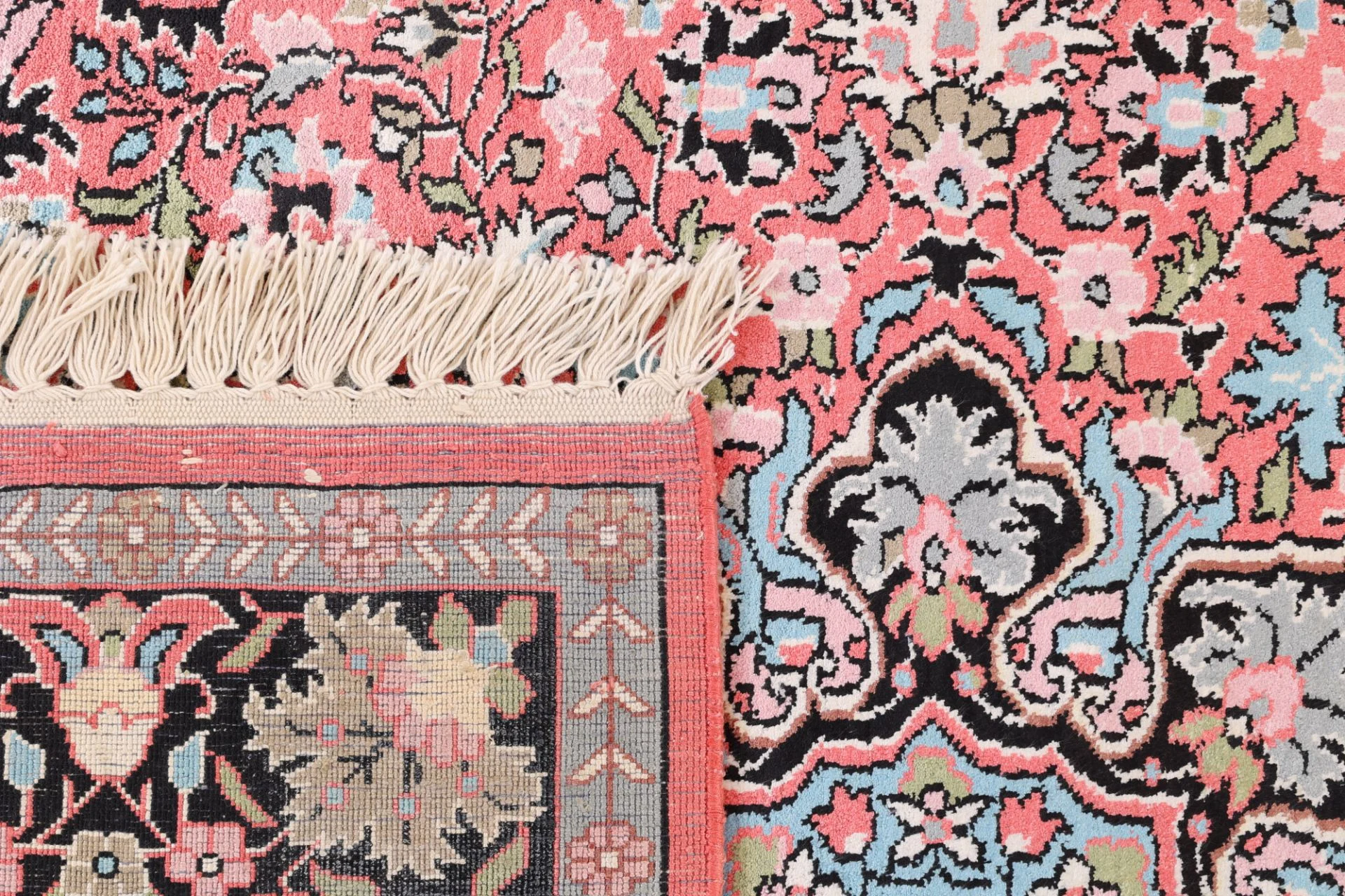 Indian Rug — hand-knotted, 181 × 123 cm, Wool