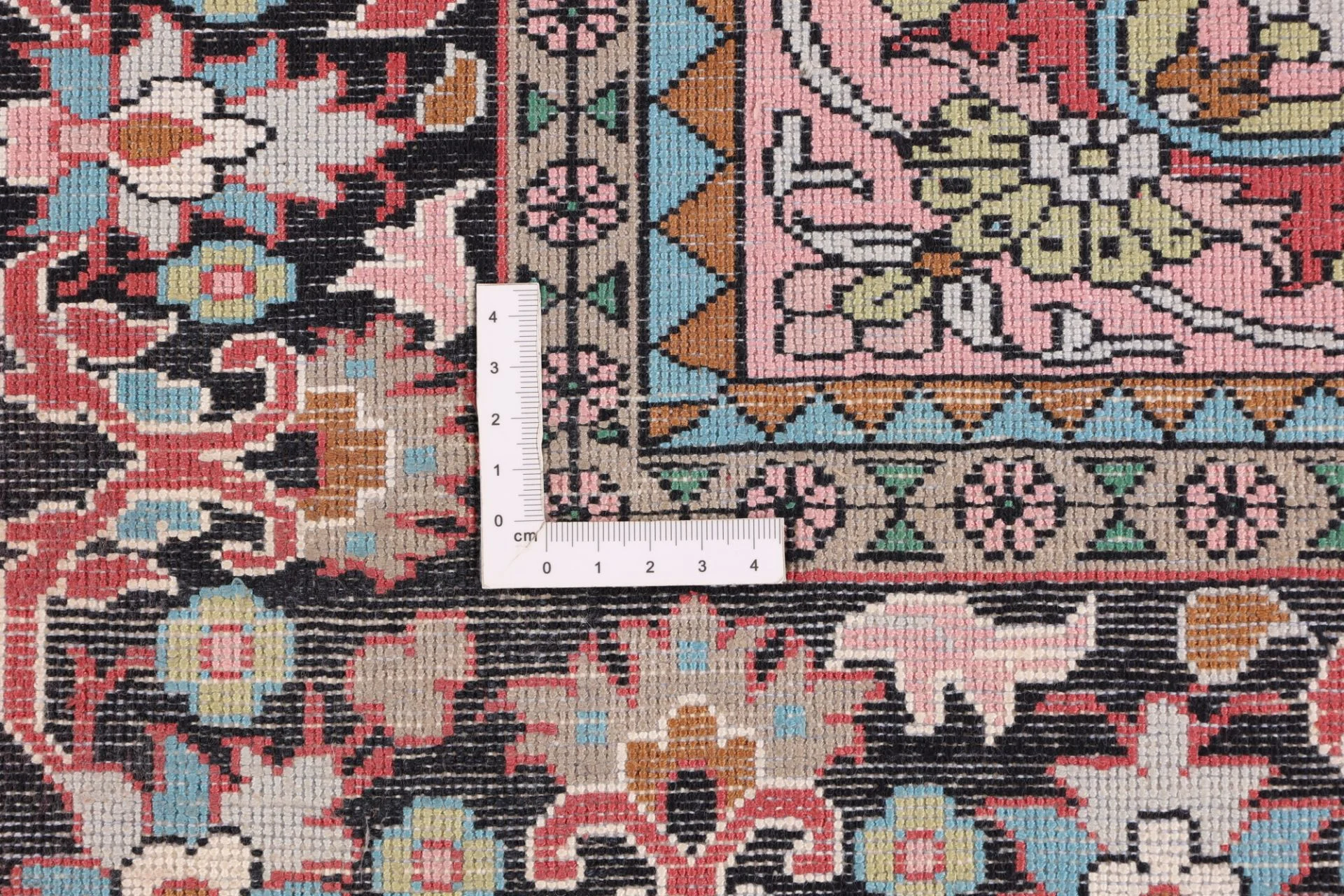 Indian Rug — hand-knotted, 180 × 121 cm, Wool