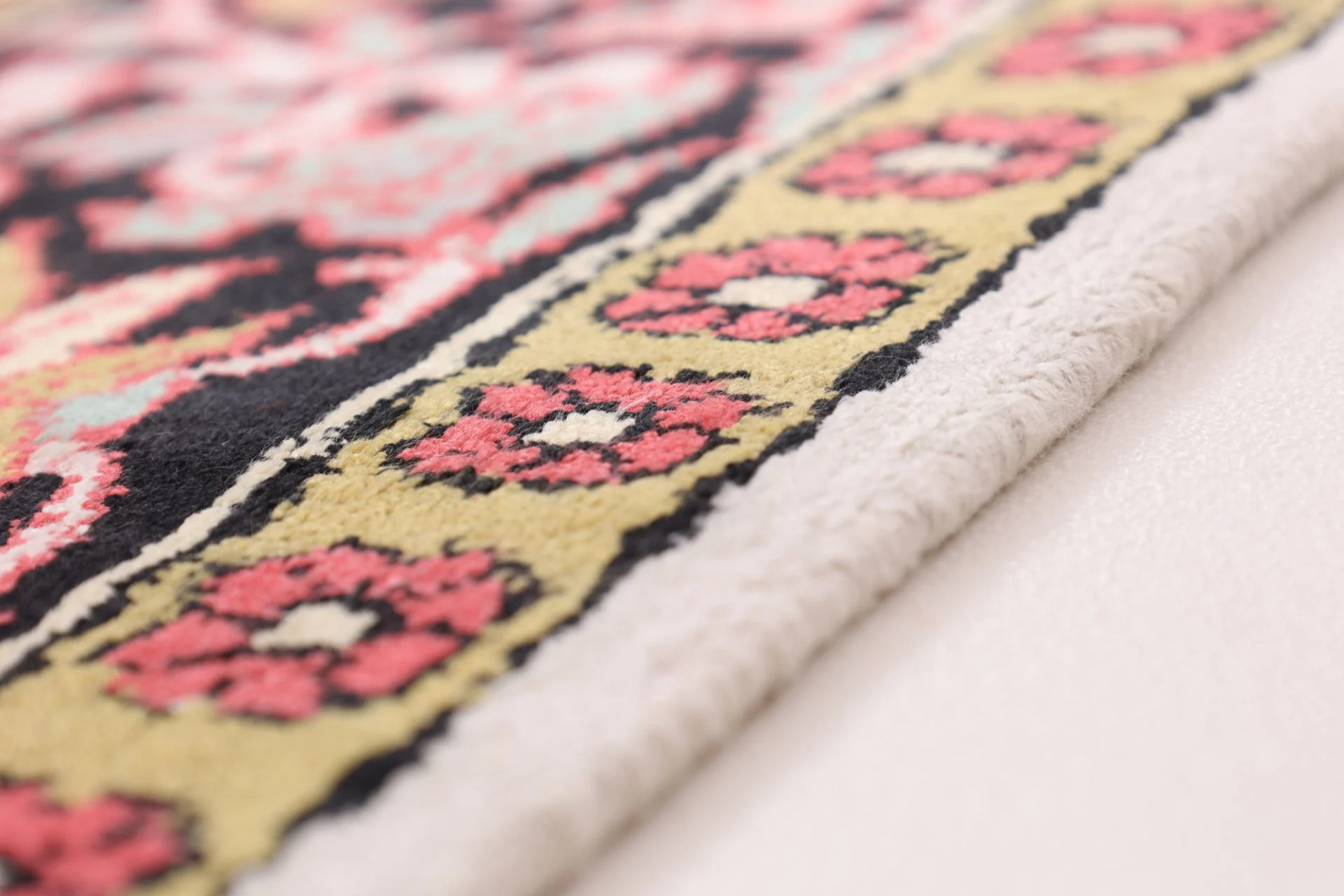 Hand-Knotted Wool Indian Rug, 193 × 120 cm