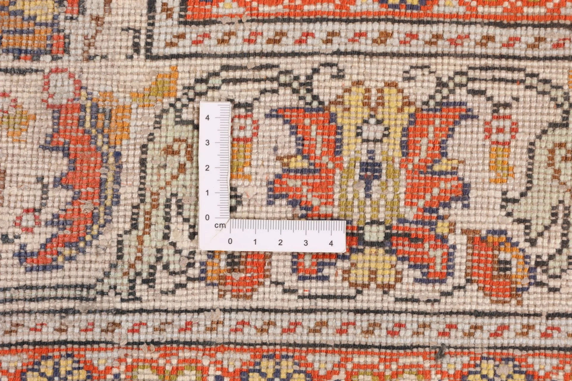Indian Rug 186 × 123 cm, Wool, hand-knotted