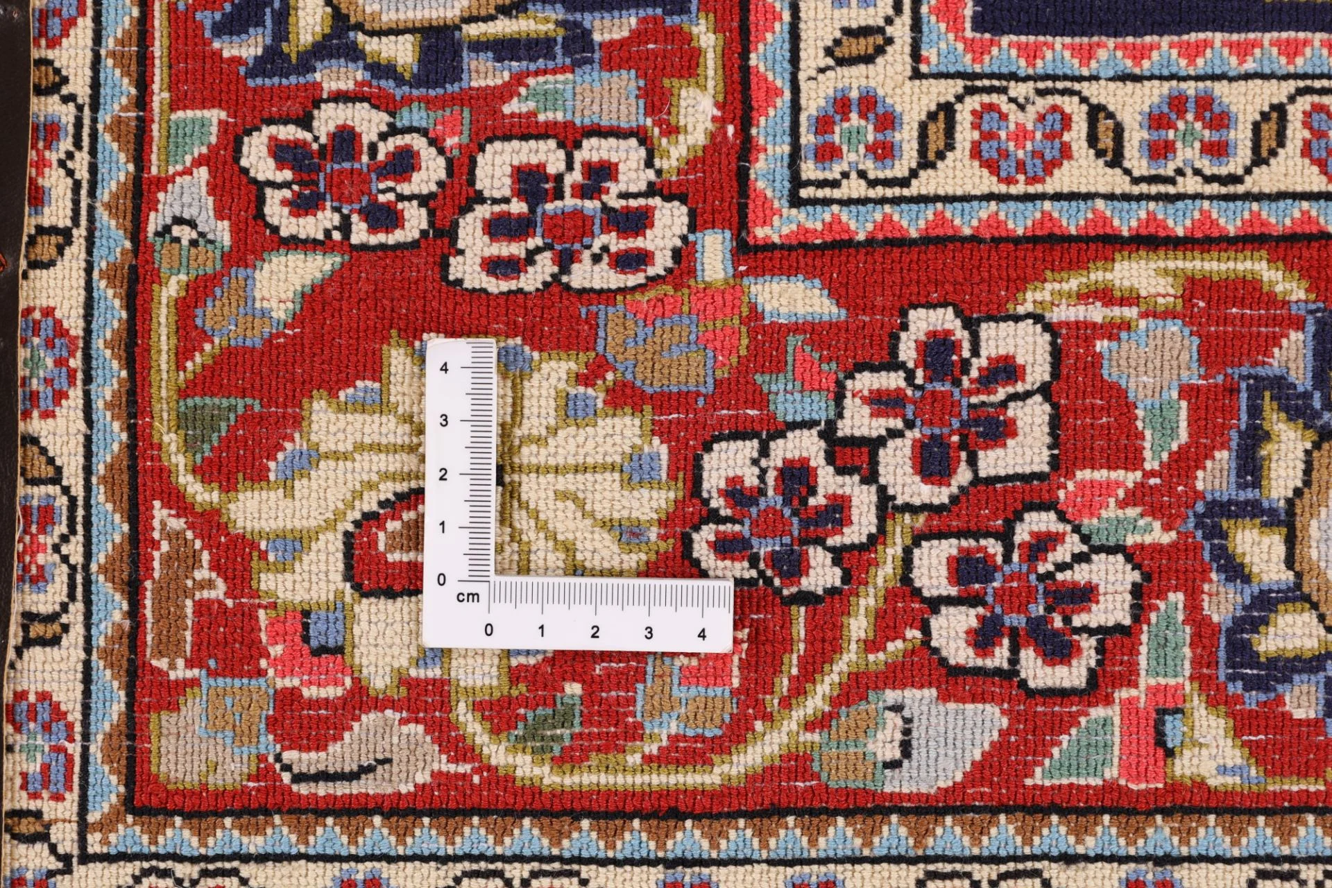 perserteppich-ghom-137-x-199-cm-schurwolle-handgeknupft-40 Qom Persian Rug — hand-knotted, 137 × 199 cm, Wool